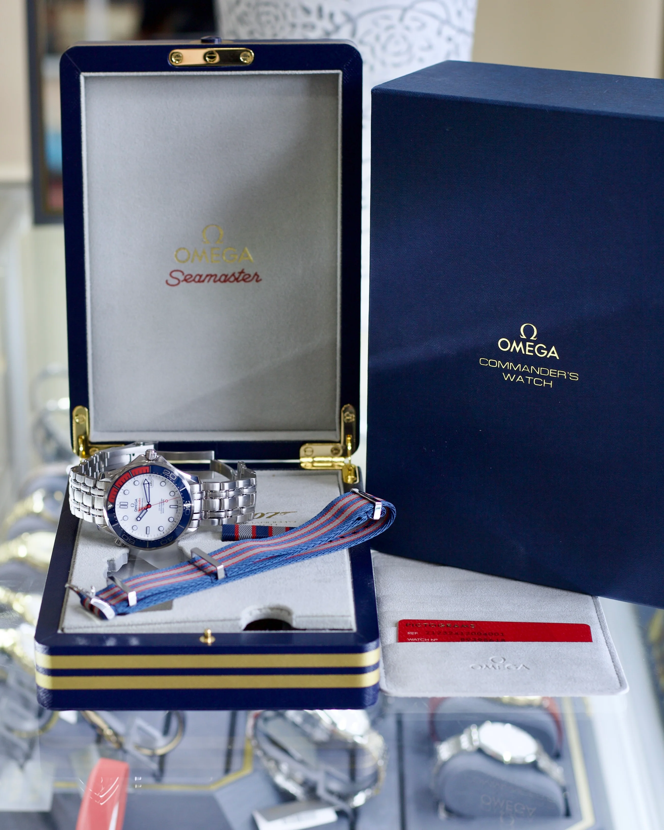 2018 Omega Seamaster Commander's Watch 007  212.32.41.20.04.001 41 mm - Image 9