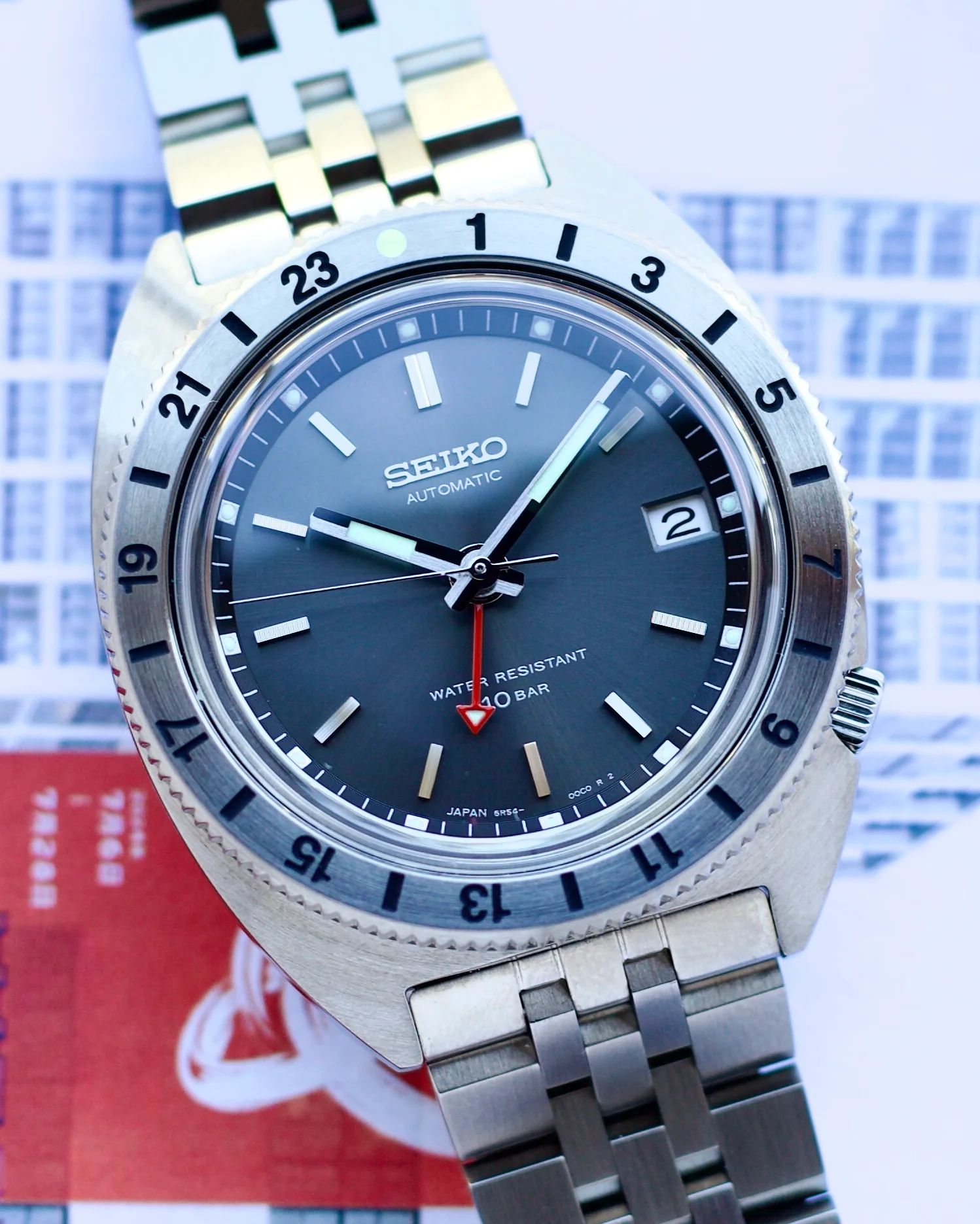 2024 Seiko Prospex Land GMT SPB411  38.5mm