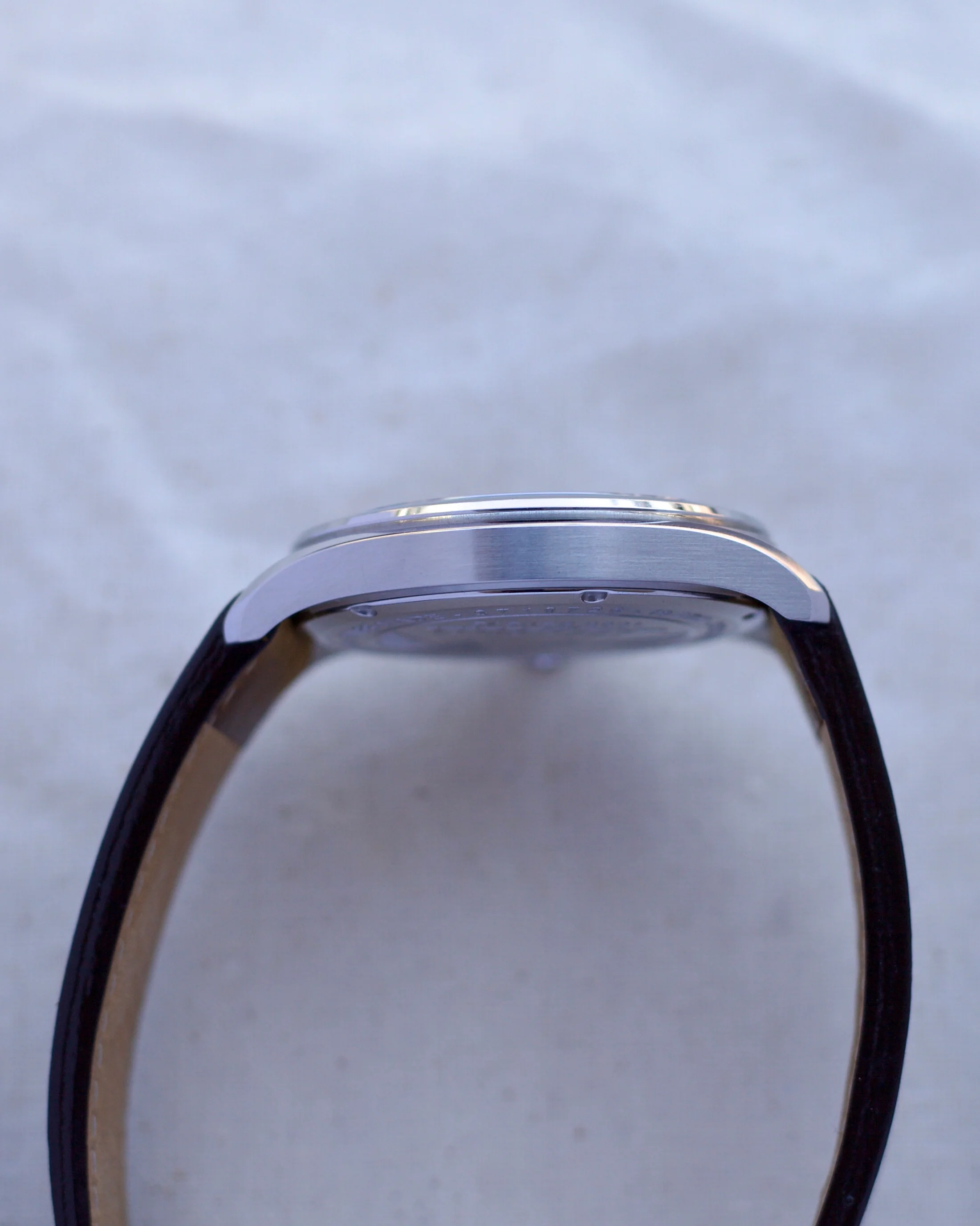 2020 Alpina Alpiner Quartz AL240NS4E6 42mm - Image 3