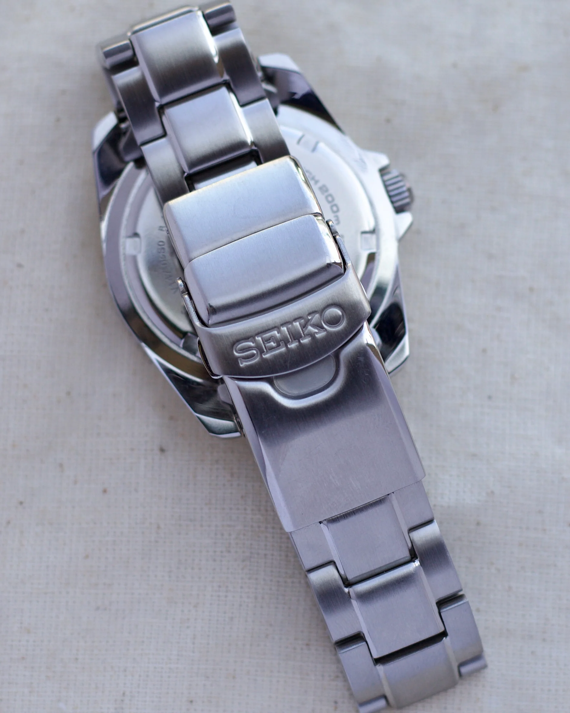 2023 Seiko Solar Quartz Diver SNE585 38.5mm - Image 4