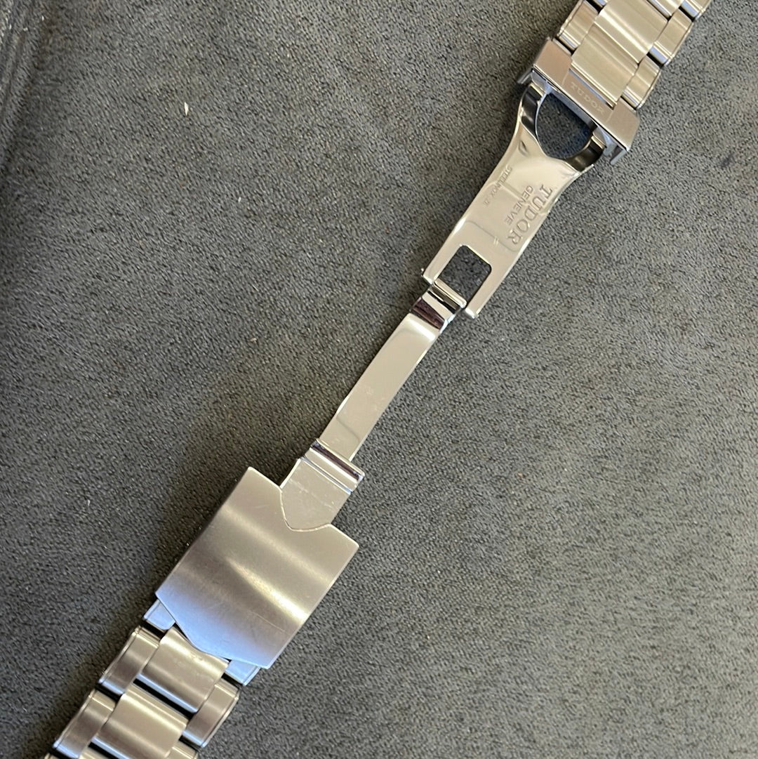 2021 Tudor Black Bay Riveted steel bracelet 22mm - Image 4