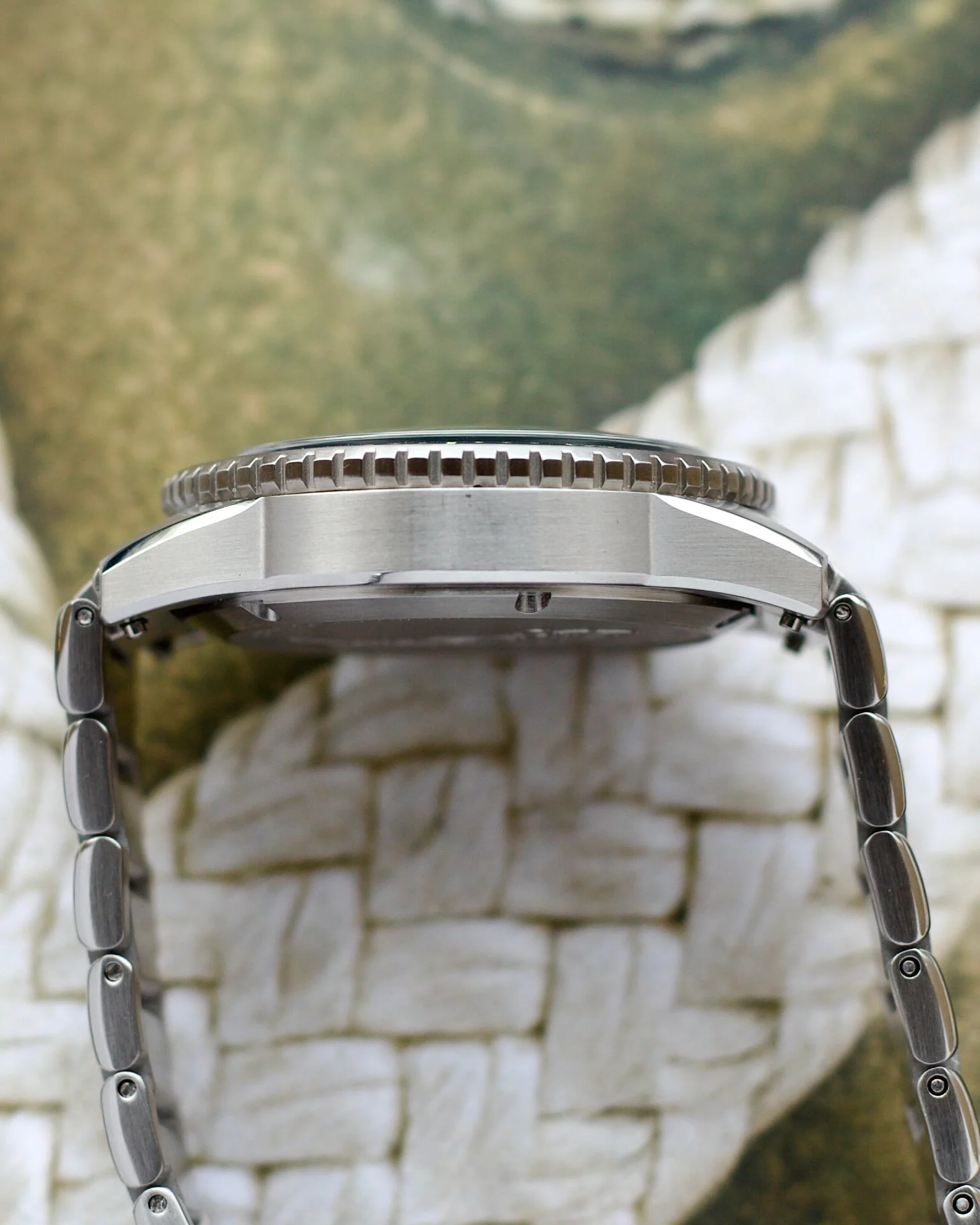2024 Zelos Watches Great White V2 300m 'Antique Green' 43mm - Image 3